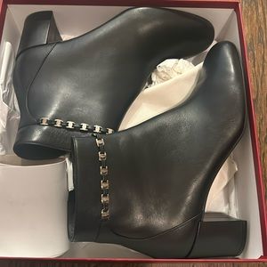 Ferragamo bootie NWT box & dustcloth